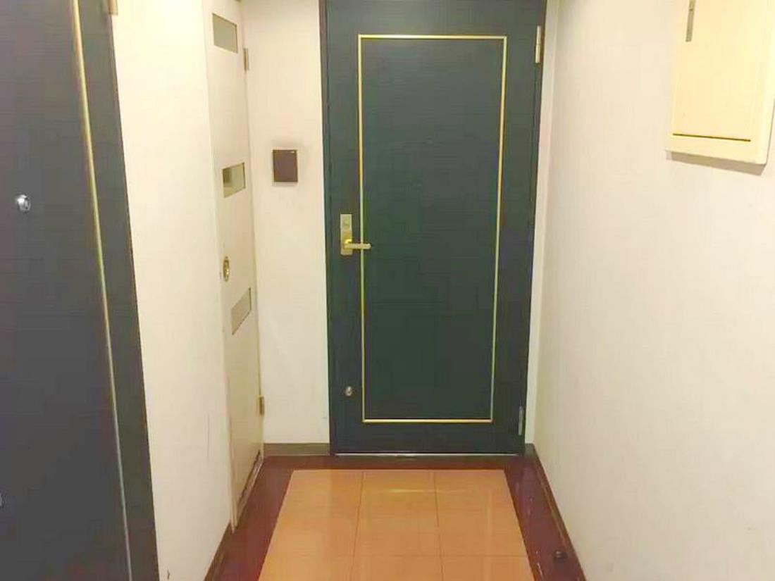 6006665/3.jpg